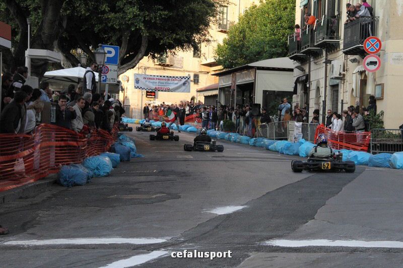 111120 sport2 330_tn.jpg